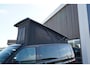 Volkswagen Multivan Kombi 2.0 TDI L1H1 | CMC hefdak | LED | Trekhaak | ACC | Apple CarPlay | Elektrische stoelen | Elektrische schuifdeuren | Parkeercamera | Parkeersensoren | Lederen interieur | 6-zitplaatsen | Elektrische kofferklep | Highline |