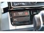 Volkswagen Multivan Kombi 2.0 TDI L1H1 | CMC hefdak | LED | Trekhaak | ACC | Apple CarPlay | Elektrische stoelen | Elektrische schuifdeuren | Parkeercamera | Parkeersensoren | Lederen interieur | 6-zitplaatsen | Elektrische kofferklep | Highline |