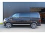 Volkswagen Multivan Kombi 2.0 TDI L1H1 | CMC hefdak | LED | Trekhaak | ACC | Apple CarPlay | Elektrische stoelen | Elektrische schuifdeuren | Parkeercamera | Parkeersensoren | Lederen interieur | 6-zitplaatsen | Elektrische kofferklep | Highline |