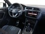 Volkswagen Tiguan 1.4 TSI eHybrid R-Line Business 245pk DSG | Trekhaak | Dealer onderhouden | Black Style | DCC | 360 Camera | Winterpakket | LED Matrix | Navigatie | Keyless
