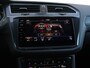 Volkswagen Tiguan 1.4 TSI eHybrid R-Line Business 245pk DSG | Trekhaak | Dealer onderhouden | Black Style | DCC | 360 Camera | Winterpakket | LED Matrix | Navigatie | Keyless