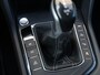 Volkswagen Tiguan 1.4 TSI eHybrid R-Line Business 245pk DSG | Trekhaak | Dealer onderhouden | Black Style | DCC | 360 Camera | Winterpakket | LED Matrix | Navigatie | Keyless