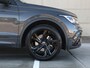 Volkswagen Tiguan 1.4 TSI eHybrid R-Line Business 245pk DSG | Trekhaak | Dealer onderhouden | Black Style | DCC | 360 Camera | Winterpakket | LED Matrix | Navigatie | Keyless