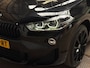 BMW X2 1.8i sDrive M Sport 140Pk Automaat (NAVIGATIE, M PAKKET, BLACK PACK, LEDER, STOELVERWARMING, SPORTSTOELEN, GETINT GLAS, SFEERVERLICHTING, PARKEERSENSOREN, NIEUWSTAAT)
