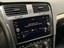 Volkswagen Golf 1.0 TSI Sportline (APPLE CARPLAY, CLIMATE, GETINT GLAS, SPORTSTOELEN, LM VELGEN, CRUISE, NIEUWE APK, NIEUWSTAAT)