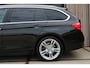 BMW 3-Serie Touring 318i High Executive PANO/TREKHAAK/CARPLAY