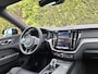 Volvo XC60 T6 Plug-in hybrid AWD Plus Black Edition | Panoramadak | 360 camera | Stoel/Stuur Verwarming |