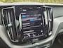 Volvo XC60 T6 Plug-in hybrid AWD Plus Black Edition | Panoramadak | 360 camera | Stoel/Stuur Verwarming |