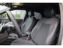 Volkswagen T-Roc 1.5 eTsi R-Line First Edition | NIEUW MODEL | BTW | CAMERA | ELEK.TREKHAAK | ACC | STUURVERWARMING |