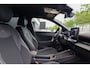 Volkswagen T-Roc 1.5 eTsi R-Line First Edition | NIEUW MODEL | BTW | CAMERA | ELEK.TREKHAAK | ACC | STUURVERWARMING |
