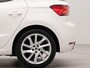 SEAT Ibiza 1.0 EcoTSI FR Business Intense | Apple Carplay | Navigatie | Achteruitrij camera | Parkeersensoren voor en achter  | Voorstoelen verwarmd |Sportstoelen |
