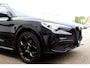 Alfa Romeo Stelvio 2.0T 280PK AWD Veloce*Perfect Alfa Onderh.*Black pack/ACC met stuurhulp/H&K/Memorie/Camera/Leder/Stoelverw./Stuurverw./Dodehoek/DAB/LED/Elek. Klep/Parkeersens.V+A/21 inch LM*