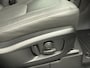 Land Rover Defender 110 P300e 110 HSE Dynamic Edition | Panoramadak | Elektrische trekhaak | 22" Gloss Black Tasman Blue/Ebony