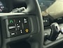 Land Rover Defender 110 P300e 110 HSE Dynamic Edition | Panoramadak | Elektrische trekhaak | 22" Gloss Black Tasman Blue/Ebony