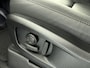 Land Rover Defender 110 P300e 110 Dynamic SE Edition | Panoramadak | Elektrische trekhaak | 22" Gloss Black Borasco Grey/Ebony