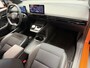 MG MG4 ELECTRIC LUXURY LONG RANGE 204 PK 64 KWH FABRIEKGARANTIE TOT 3031 !!! NAVIGATIE ADAPTIVE CRUISE CONTROL APPLE CARPLAY/ANDROID 360 CAMERA STOEL EN STUURVERWARMING DODEHOEKSENSOREN RIJSTROOKSENSOREN KEYLESS GO ZEER MOOI !!