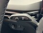 MG MG4 ELECTRIC LUXURY LONG RANGE 204 PK 64 KWH FABRIEKGARANTIE TOT 3031 !!! NAVIGATIE ADAPTIVE CRUISE CONTROL APPLE CARPLAY/ANDROID 360 CAMERA STOEL EN STUURVERWARMING DODEHOEKSENSOREN RIJSTROOKSENSOREN KEYLESS GO ZEER MOOI !!