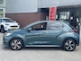 Toyota Yaris 1.5 Hybrid 115 DYNAMIC STOEL/STUURVERW BLIND SPOT PARK-SENSOREN NAVI 16'' LM-VELGEN KEYLESS CAMERA APPLE/ANDROID AD-CRUISE CLIMA LED