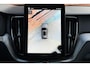 Volvo XC60 T8 Plug-in hybrid AWD Ultra Black Edition | Panoramadak | Luchtvering | 360 graden camera | Verwarmbare voorstoelen met massagefunctie en ventilatie | Head-up display | Verwarmbare achterbank