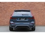 Volvo XC60 T8 Plug-in hybrid AWD Ultra Black Edition | Panoramadak | Luchtvering | 360 graden camera | Verwarmbare voorstoelen met massagefunctie en ventilatie | Head-up display | Verwarmbare achterbank