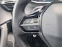 Peugeot 2008 1.2 PureTech GT | Panoramisch Schuif-kanteldak | Adaptive Cruise Control | Camera | Apple CarPlay/ Android Auto