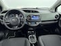 Toyota Yaris 1.5 Hybrid Design | Camera | Cruise control | Lm-wielen |