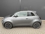 Fiat 500 La Prima by bocelli 42 kWh full option Achteruitrijcamera - Airco - Apple carplay - Navigatie - Parkeersensoren - Panorama dak - Stoelverwarming - Cruise control - Dodehoek detector - Elektrische ramen - Led verlichting - Bluetoot - Keyless start - Stuur leder - Stuur multifunctioneel - Licht metalen velgen 17 inch