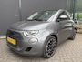 Fiat 500 La Prima by bocelli 42 kWh full option Achteruitrijcamera - Airco - Apple carplay - Navigatie - Parkeersensoren - Panorama dak - Stoelverwarming - Cruise control - Dodehoek detector - Elektrische ramen - Led verlichting - Bluetoot - Keyless start - Stuur leder - Stuur multifunctioneel - Licht metalen velgen 17 inch