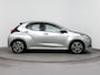 Toyota Yaris 1.5 Hybrid Dynamic | Panoramadak | Dodehoek detectie | Parkeersensoren voor/achter | Stoel-/stuurverwarming | Head-up display | Navigatie | Apple Carplay / Android Auto