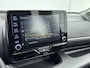 Toyota Yaris 1.5 Hybrid Dynamic | Panoramadak | Dodehoek detectie | Parkeersensoren voor/achter | Stoel-/stuurverwarming | Head-up display | Navigatie | Apple Carplay / Android Auto