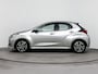 Toyota Yaris 1.5 Hybrid Dynamic | Panoramadak | Dodehoek detectie | Parkeersensoren voor/achter | Stoel-/stuurverwarming | Head-up display | Navigatie | Apple Carplay / Android Auto