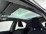 Toyota Yaris 1.5 Hybrid Dynamic | Panoramadak | Dodehoek detectie | Parkeersensoren voor/achter | Stoel-/stuurverwarming | Head-up display | Navigatie | Apple Carplay / Android Auto