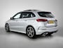 Mercedes-Benz B-klasse 200 Business Solution AMG | Panoramadak | Achteruitrijcamera | Multibeam Koplampen | Nightpakket | Inclusief 24 maanden MB Certified garantie voor Europa.