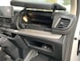 Peugeot Expert GB L2 75kWh 136pk Elektrisch 3-zits I Navigatie I Airconditioning | Cruise Control | Parkeercamera | Apple Carplay&Android Auto | Comf. scheidingswand