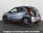Toyota Aygo X 1.0 VVT-i S-CVT Undercover Jun Takahashi | JBL-Audio | Stoelverwarming | Parkeersensoren voor & achter |
