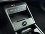 Hyundai Kona 1.6 GDI HEV PREMIUM SKY | NAVI | OPEN DAK | LEDER | 360 CAMERA | CLIMA | CRUISE ADAPT. | STOEL- & STUURVERWARMING + COOLING | APPLE CAR PLAY & ANDROID AUTO | 18'' LM VELGEN | FABRIEKSGARANTIE GELDIG T/M 2-2030! |