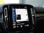 Volvo XC40 1.5 T4 211 pk Plug-in hybrid Ultimate Dark | Trekhaak | Camera | ACC | Harman Kardon | Bestuurdersstoel met Geheugen | Carplay | Elektrische Klep | Stoel + Stuurverwarming |
