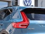 Volvo XC40 1.5 T4 211 pk Plug-in hybrid Ultimate Dark | Trekhaak | Camera | ACC | Harman Kardon | Bestuurdersstoel met Geheugen | Carplay | Elektrische Klep | Stoel + Stuurverwarming |
