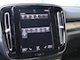 Volvo XC40 1.5 T4 211 pk Plug-in hybrid Ultimate Dark | Trekhaak | Camera | ACC | Harman Kardon | Bestuurdersstoel met Geheugen | Carplay | Elektrische Klep | Stoel + Stuurverwarming |