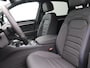 Volkswagen Touareg 3.0 TSi eHybrid 4MOTION R Edition 467PK Aut. matrix led, trekhaak, panoramadak, 360gr. camera, leder, luchtvering, keyless, stuur-stoelverwarming, Dynaudio, head-up display, 22" lichtmetaal