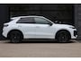 Volkswagen T-Roc 1.5 eTsi R-Line First Edition | NIEUW MODEL | BTW | CAMERA | ACC | STUURVERWARMING |