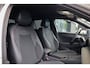 Volkswagen T-Roc 1.5 eTsi R-Line First Edition | NIEUW MODEL | BTW | CAMERA | ACC | STUURVERWARMING |
