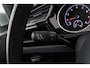 Volkswagen Touran 1.8 TSI Highline Business R-Line 7p | Trekhaak | Panoramadak | 180 PK | Dealer Ond. | CarPlay | Stoelverwarming