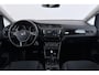 Volkswagen Touran 1.8 TSI Highline Business R-Line 7p | Trekhaak | Panoramadak | 180 PK | Dealer Ond. | CarPlay | Stoelverwarming