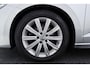 Volkswagen Touran 1.8 TSI Highline Business R-Line 7p | Trekhaak | Panoramadak | 180 PK | Dealer Ond. | CarPlay | Stoelverwarming