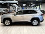 Toyota RAV4 2.0 VVT-iE 176 pk Active | Trekhaak | Camera | El. a. klep | Stoelverw. | LED | 100% dealer onderh.