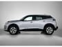 Peugeot 2008 SUV Business Hybrid 110pk Automaat | DEMO | Navigatie | Achteruitrijcamera | Climate Control | Cruise Control | Parkeersensoren | Led koplampen | Elektrisch inklapbare spiegels | Apple Carplay / Android Auto | Bluetooth | DAB+ radio | Automatisch dimlicht | Regensensor | Donker getint glas | Multifunctioneel lederen stuurwiel |