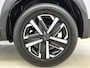 Peugeot 2008 SUV Business Hybrid 110pk Automaat | DEMO | Navigatie | Achteruitrijcamera | Climate Control | Cruise Control | Parkeersensoren | Led koplampen | Elektrisch inklapbare spiegels | Apple Carplay / Android Auto | Bluetooth | DAB+ radio | Automatisch dimlicht | Regensensor | Donker getint glas | Multifunctioneel lederen stuurwiel |