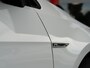 Volkswagen Golf 1.0 TSI Highline Business R | R-Line | Navigatie | Stoelverwarming | Climate Control | Adaptieve Cruise Control | ErgoActive Comfort Stoelen | Massage | Parkeersensoren | R-Line | Privacy Glas | 17'' Lichtmetalen Velgen |