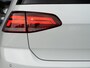Volkswagen Golf 1.0 TSI Highline Business R | R-Line | Navigatie | Stoelverwarming | Climate Control | Adaptieve Cruise Control | ErgoActive Comfort Stoelen | Massage | Parkeersensoren | R-Line | Privacy Glas | 17'' Lichtmetalen Velgen |